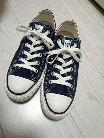 CONVERSE ALLSTAR 네이비 스니커즈