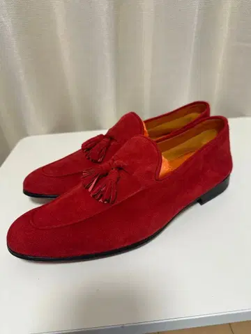 마그나니 빨간색 스웨이드 태슬 로퍼