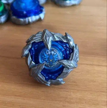 베이블레이드 X 랜덤 부스터 Vol.4 피닉스 윙 미사용 새상품