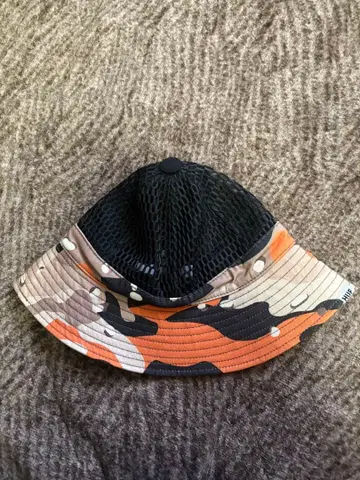 HUF 카모플라쥬 메쉬 버킷햇