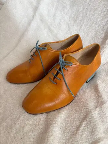 새상품급 H three 레이스업 슈즈 22.5cm 23cm