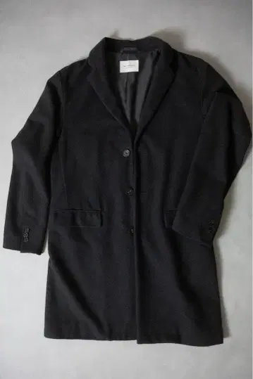 URBAN RESEARCH DOORS 블랙 체스터 코트