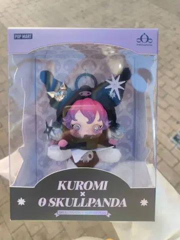 POP MART 쿠로미 KUROMI x SKULLPANDA 봉제 인형