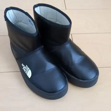 THE NORTH FACE 블랙 숏부츠
