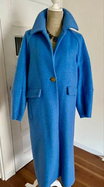 새상품급 TITE in the store 롱 코트