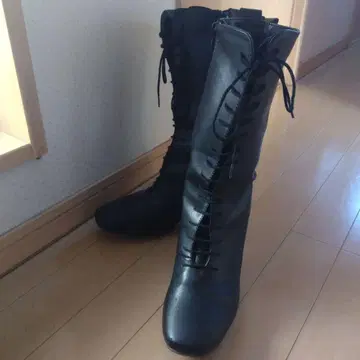 블랙 레이스업 롱 부츠