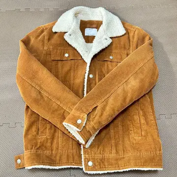 Bershka 보아 옷깃 코듀로이 자켓