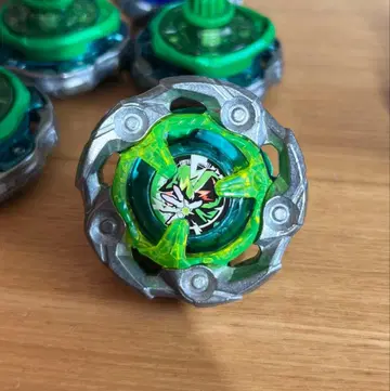 베이블레이드X 랜덤 부스터 Vol.4 위자드 로드 1-60R