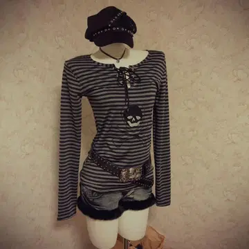 헤이세이 갸루 00s Y2K 스트라이프 스컬 프린트 긴팔 티셔츠 그런지