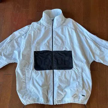 HUGO 화이트 나일론 자켓