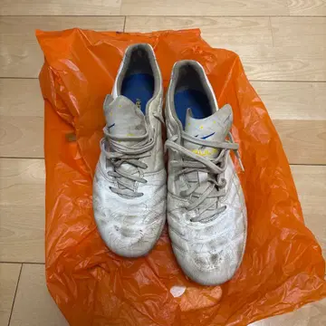 축구 스파이크 미즈노 리뷰라