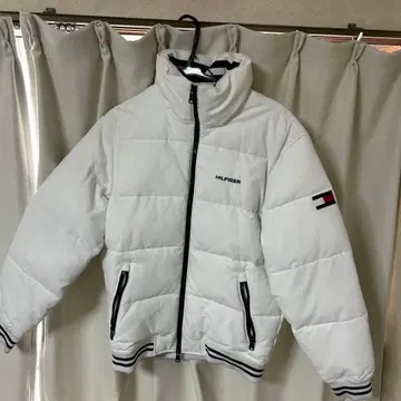 TOMYHILFIGER 화이트 다운 자켓
