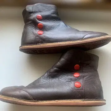 CAMPER 다크 브라운 숏부츠