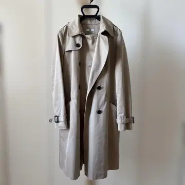 베이지 트렌치코트 허리 벨트 포함