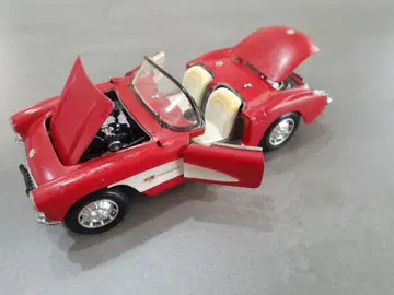 1957 Corvette 빨간색 모델카