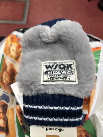 기묘한 이야기 니코앤드 장갑