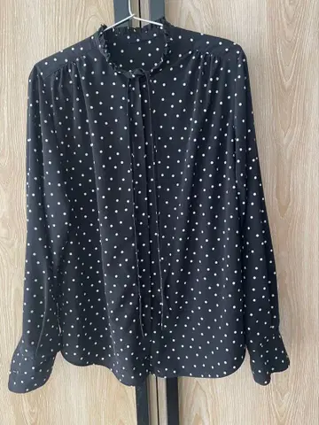 IENA 프릴 옷깃 보타이 도트 블라우스