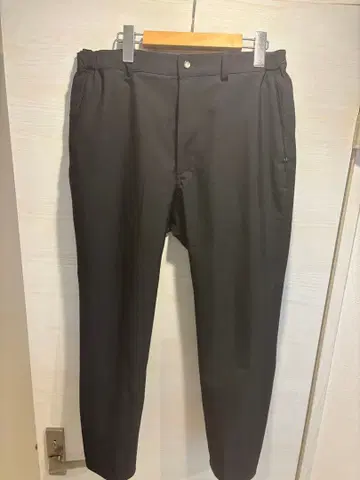 New Balance 블랙 롱 팬츠 SKINNY FIT JMPL1502