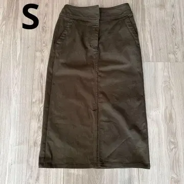 NATURAL BEAUTY BASIC 타이트 스커트