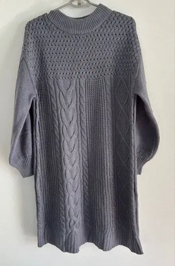 그레이 케이블 니트 오버 사이즈 스웨터