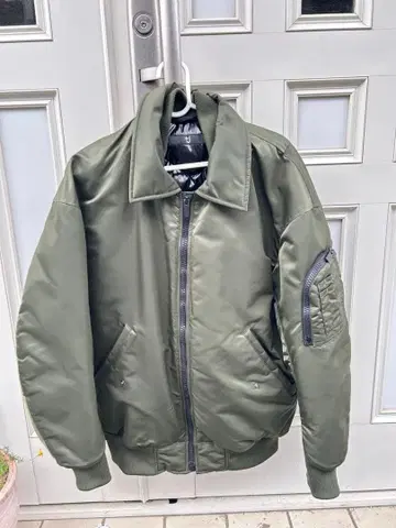 유니클로 J ma1 플라이트 자켓