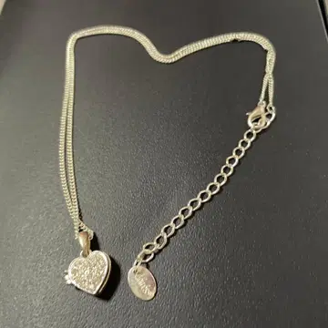 실버 하트형 목걸이