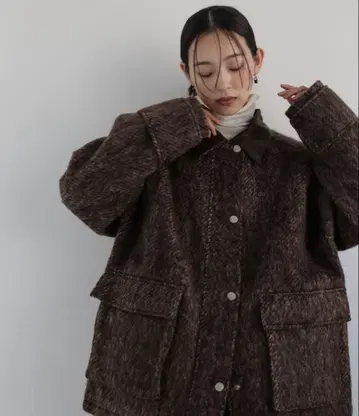 hellam 가죽 칼라 샤기 코트