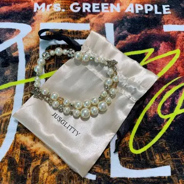 JUSGLITTY 펄 크리스탈 팔찌