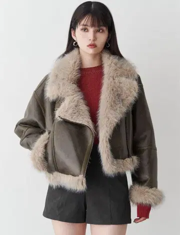 MURUA 언이븐 숏 페이크 무스탕 자켓