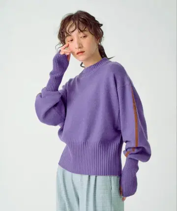 메리노울 캐시미어 슬리브 라인 니트 풀오버 화이트