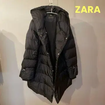 ZARA 블랙 다운 자켓 후드 부착