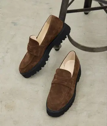 [ 2.718 ] 스웨이드 로퍼