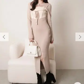 데콜테 오픈 바이컬러 리본 니트 원피스