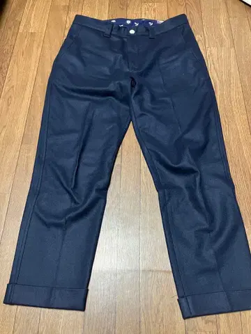 미사용 새상품 BLUE BLUE 네이비 슬랙스 L