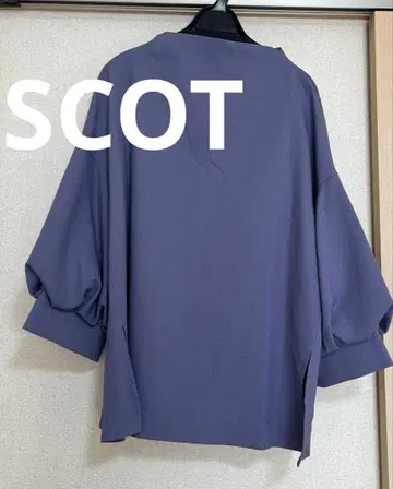 스콧 클럽 페넬 새상품 돌먼 상의