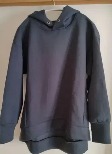 [ 가격 인하 ] 성인 럭스 플레어 후드티 Elura