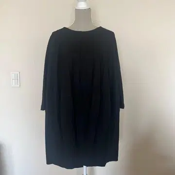 비어즐리 블랙 긴팔 원피스 루즈핏