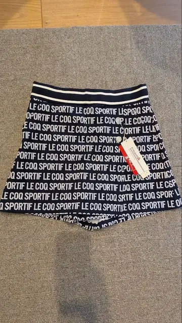 르꼬끄 스포르티브 여성용 골프 스커트 네이비