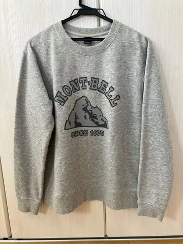 몽벨 트레이닝복 맨투맨