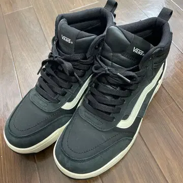 VANS 블랙 하이컷 스니커즈 겨울 신발