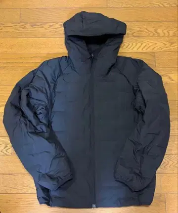 UNIQLO 유니클로 PUFFTECH 퍼프 테크 후드티 블랙 S 사이즈