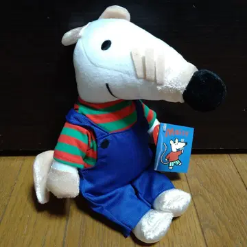 메이 봉제 인형