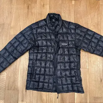 mont-bell 블랙 다운 자켓