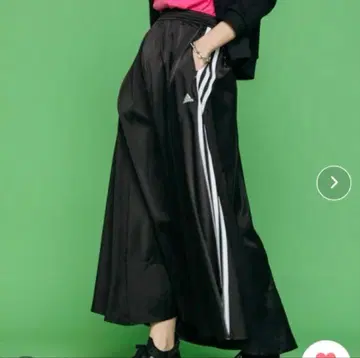 새상품급 adidas 롱 스커트 3 라인 블랙 M 사이즈