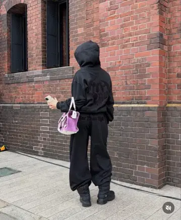 HTH 맨투맨 셋업 라메 글리터 블랙