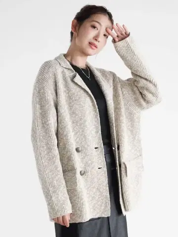 새상품 야마다야 Vin 더블 버튼 니트 자켓