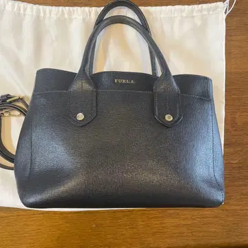 FURLA 블랙 핸드백 중형