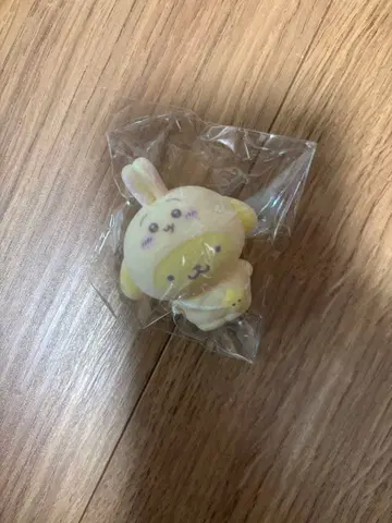 치이카와 x 산리오 토끼 폼폼푸딩 키링 플로키 마스코트