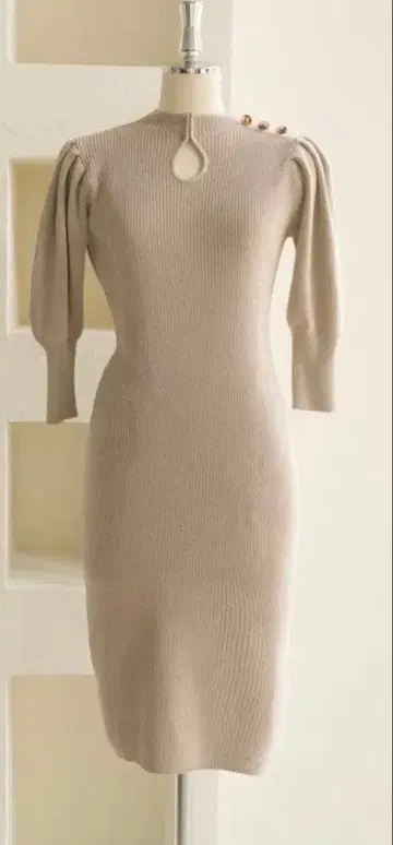 Her lip to Open Drop Detailed Knit