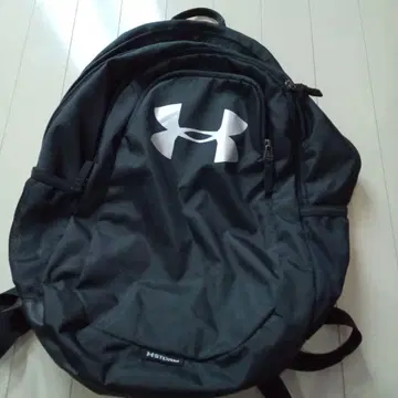 언더아머 백팩